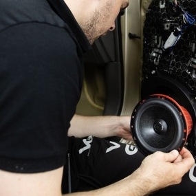 Kinh Nghiệm Nâng Cấp Âm Thanh Ô Tô Lần Đầu | Anh Em AutoWork 2026