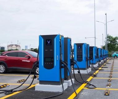Hạ Tầng Trạm Sạc Xe Điện 2026 – Xương Sống Của Kỷ Nguyên Xe Xanh Tại Việt Nam