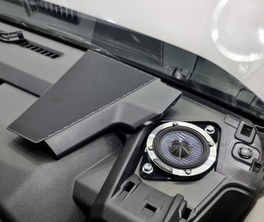 Sự Trỗi Dậy Của Phong Trào Nghe Nhạc Hi-Res Trên Ô Tô Của Giới Trẻ Việt