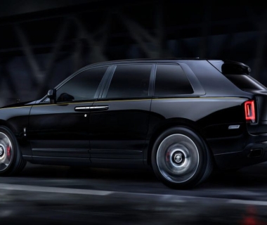 Đánh Giá Rolls-Royce Cullinan Black Badge: Đầy Cá Tính