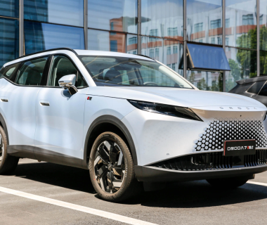 Omoda C7 Sắp Ra Mắt: SUV Công Nghệ Với Hệ Thống Đỗ Xe Tự Động Đột Phá
