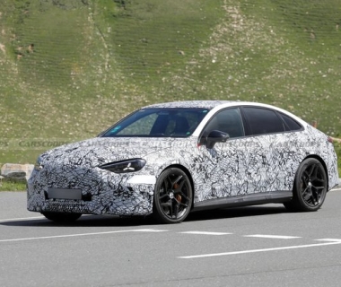 Mercedes-AMG C-Class EV Lộ Diện Trên Đường Chạy Thử