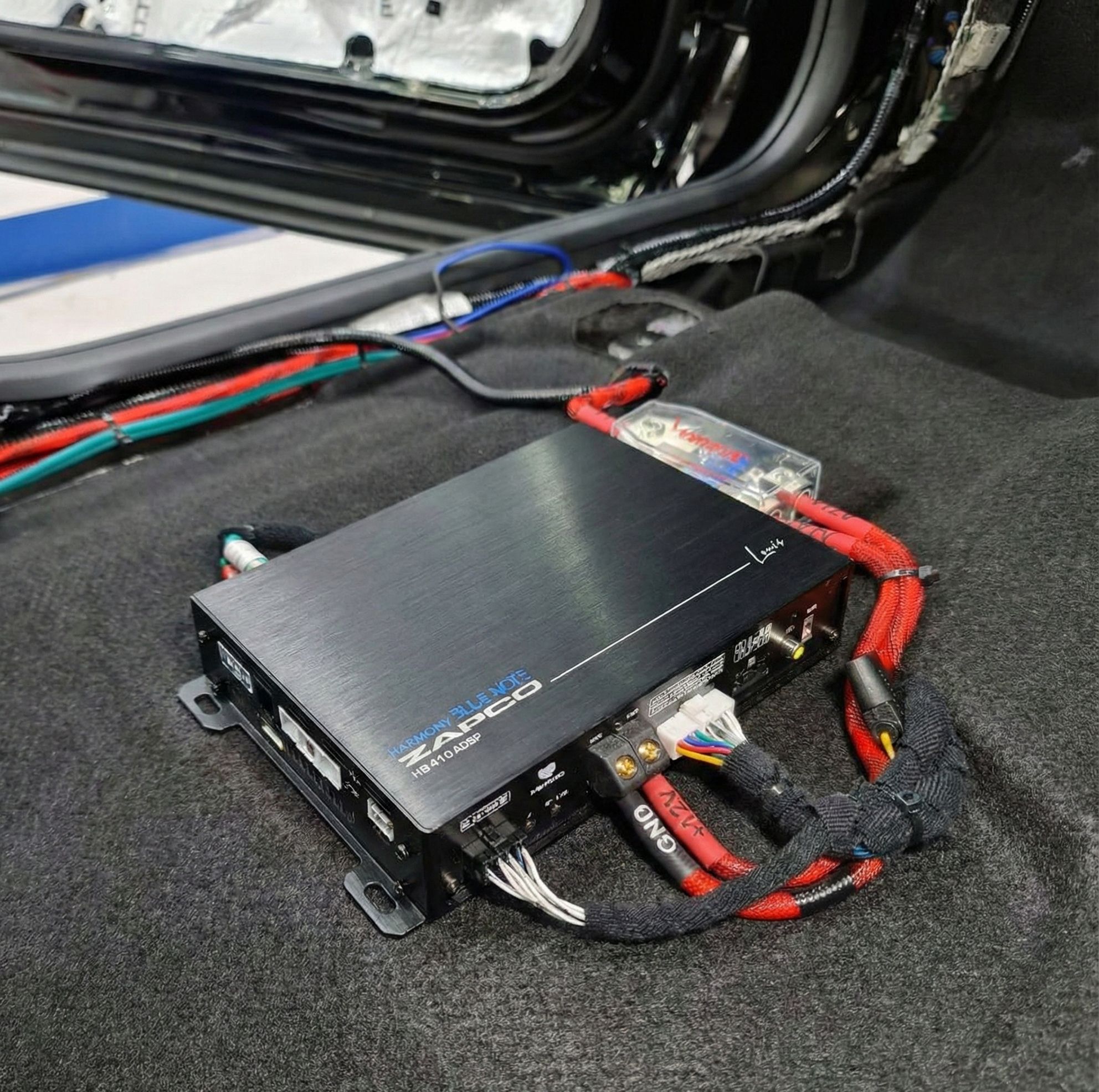 case-study-nang-cap-am-thanh-xe-sang-3-ty