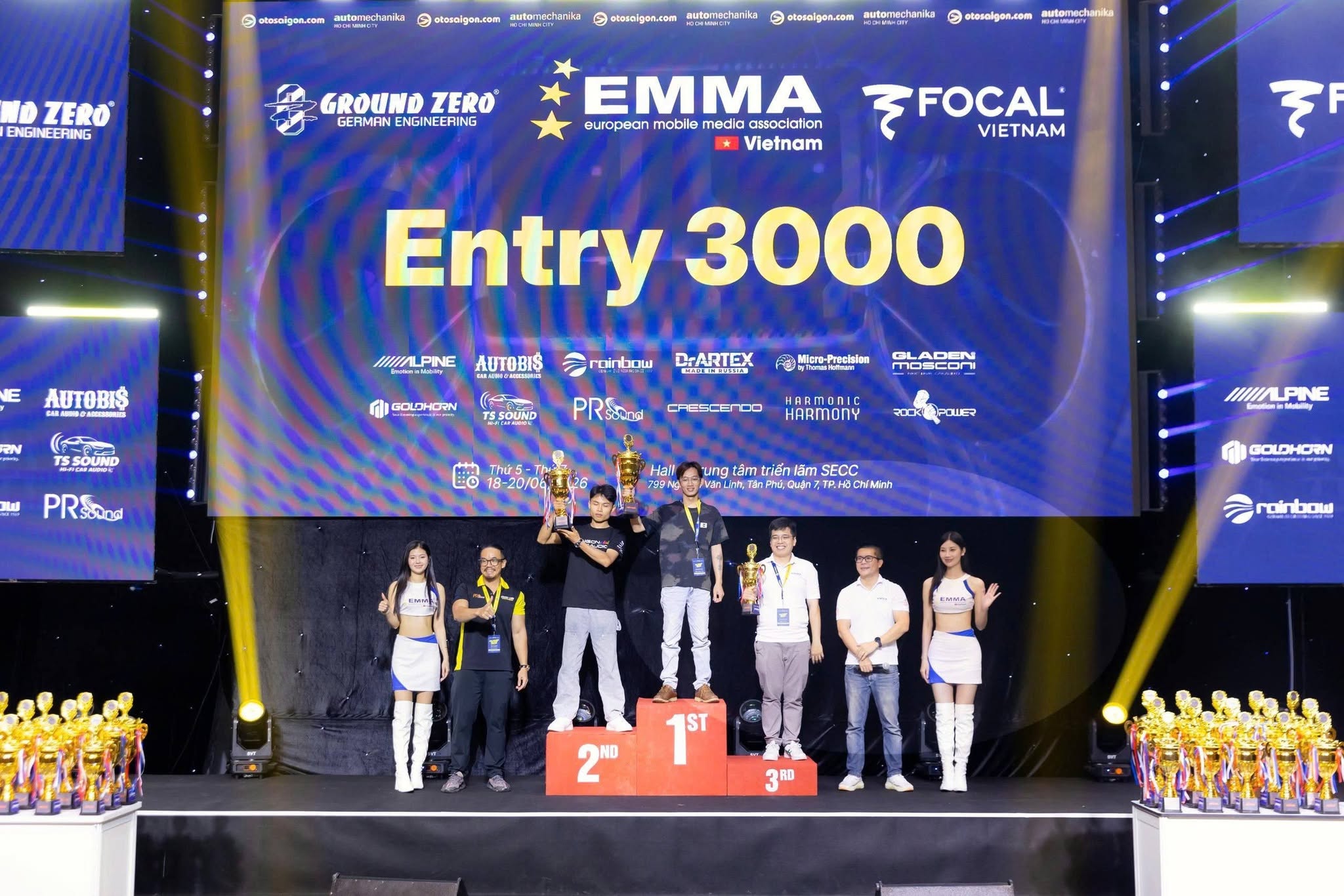 dau-truong-dang-cap-quoc-te-emma-2026-anhem-autowork-dai-thang-voi-cu-dup-cup-vang-danh-gia