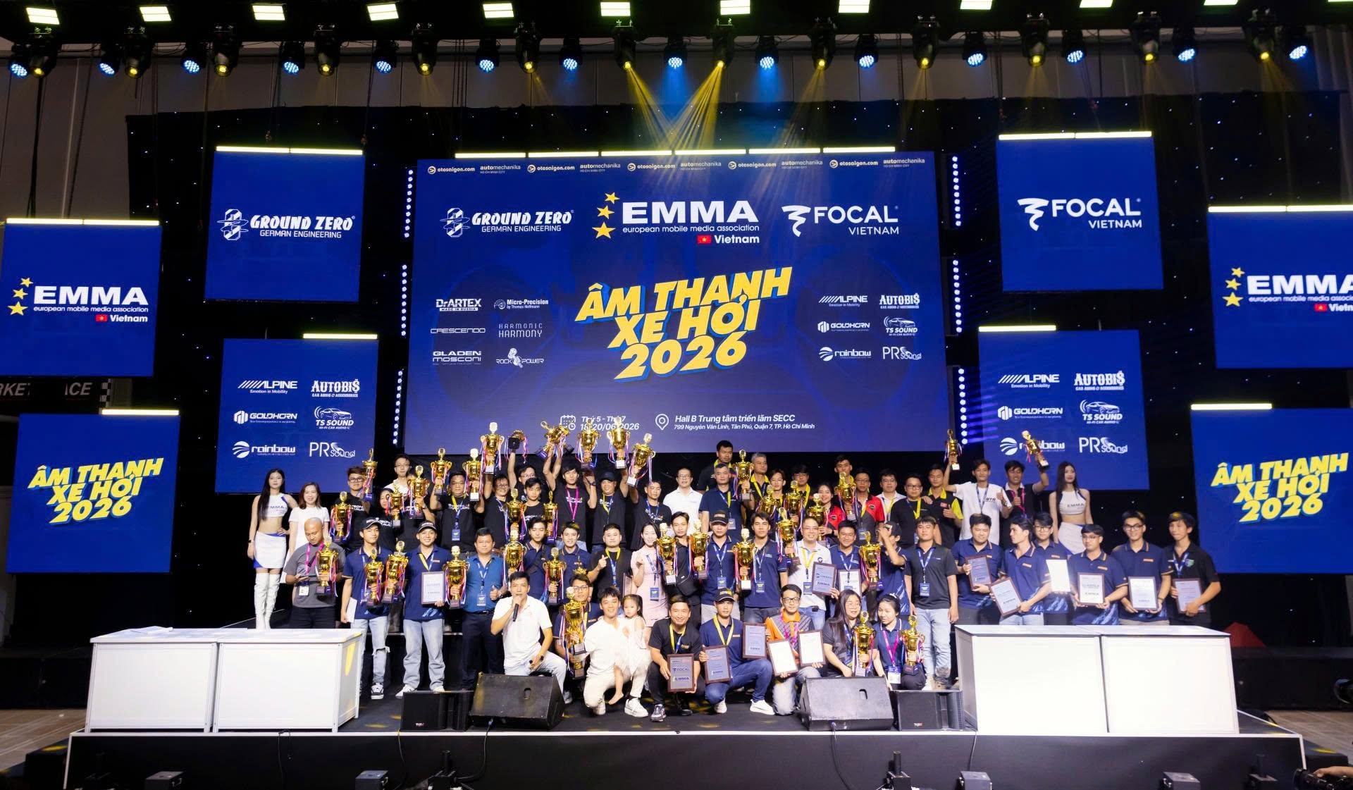 dau-truong-dang-cap-quoc-te-emma-2026-anhem-autowork-dai-thang-voi-cu-dup-cup-vang-danh-gia