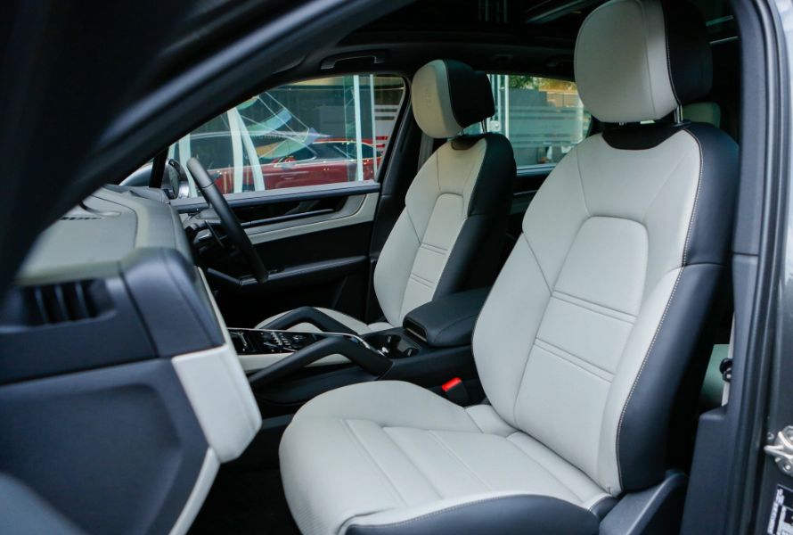 ma-xe-xanh-day-uy-lu-danh-gia-chi-tie-porsche-cayenne-e-hybrid