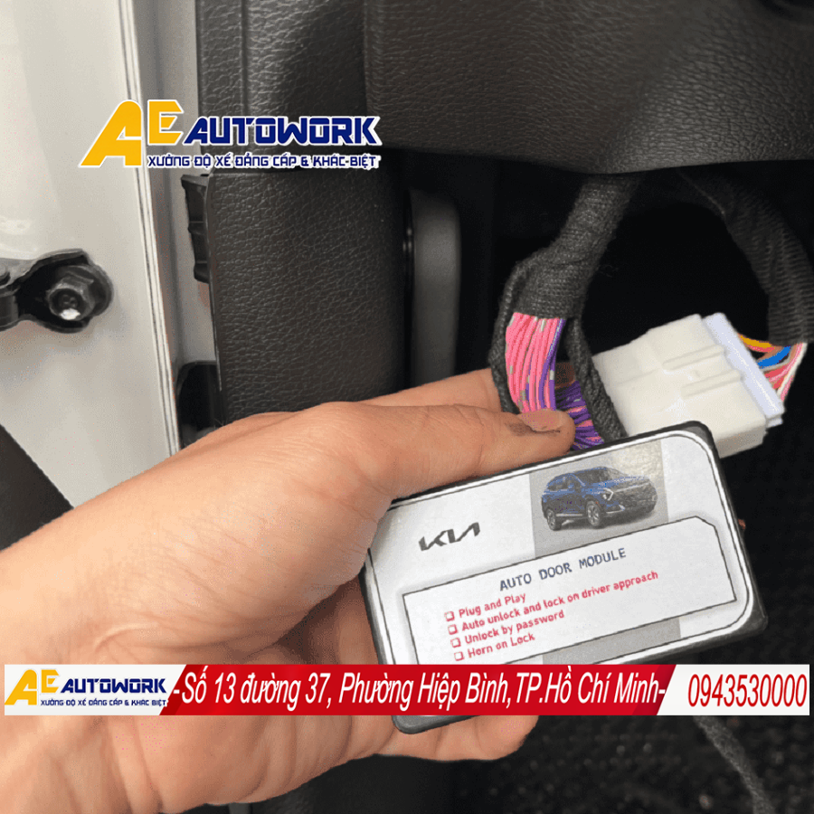 auto-lock-kia-k5-tu-dong-khoa-cao-toc