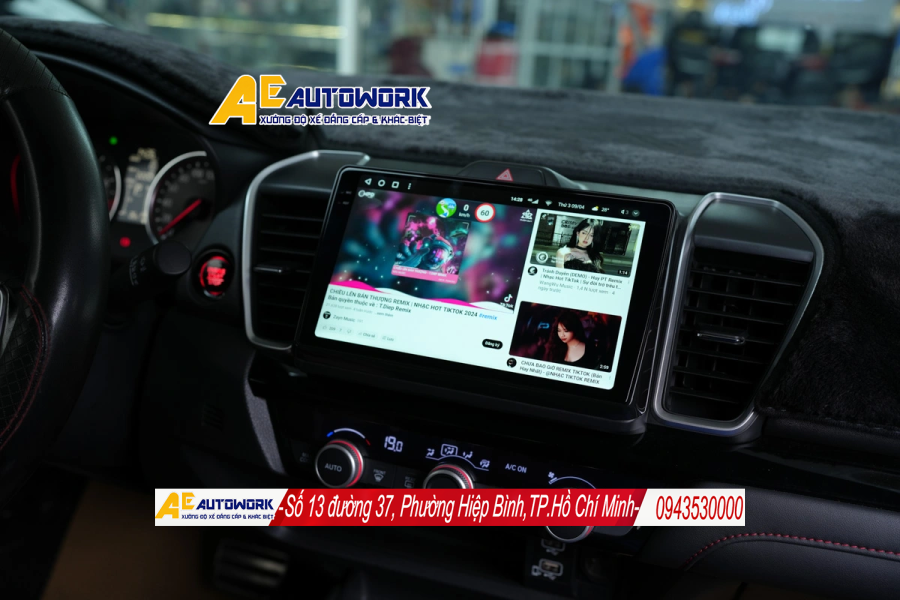 lap-loa-hertz-nghe-nhac-edm-cho-xe-hoi